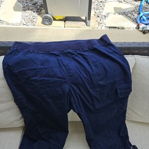 Women's Navy Cargo Capris